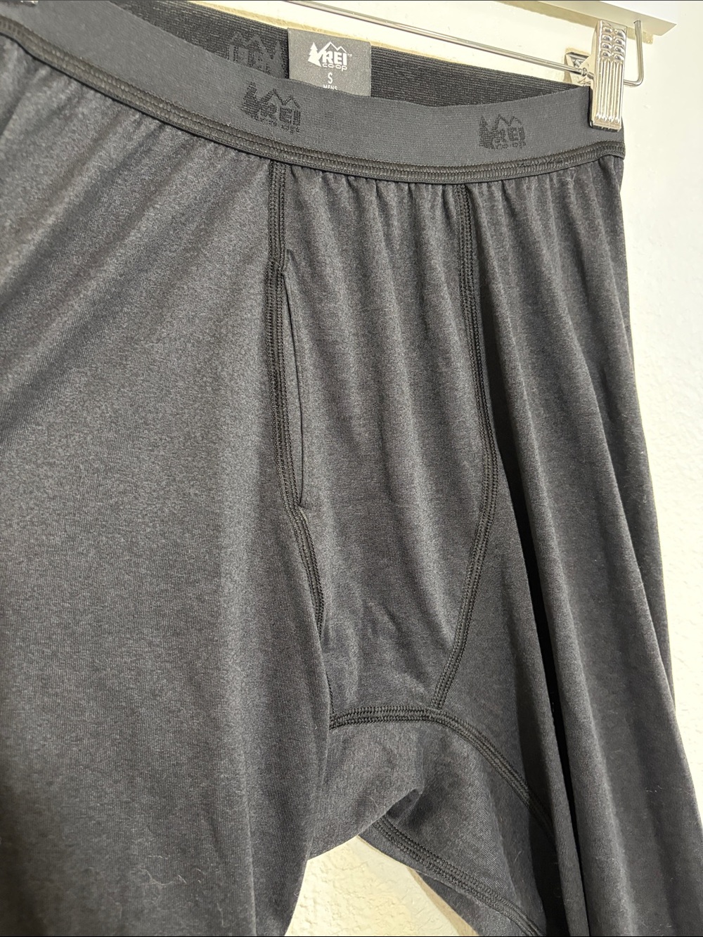 REI Men’s Base Layer Size Small Black | outdoor | hiking | camping | gorpcore - Picture 2 of 6
